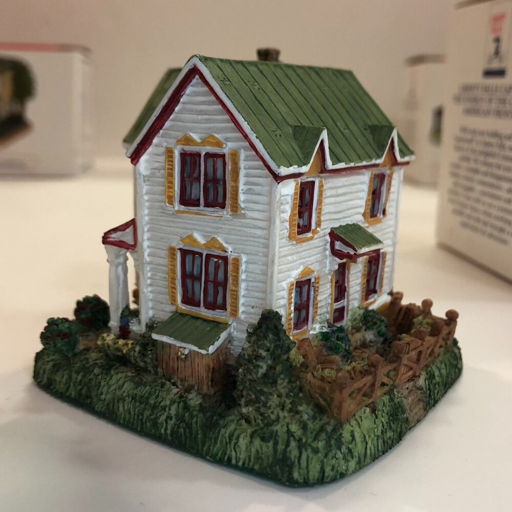 The Henshaw House 1999 Liberty Falls Collection AH181 with Original Box - Picture 3 of 16